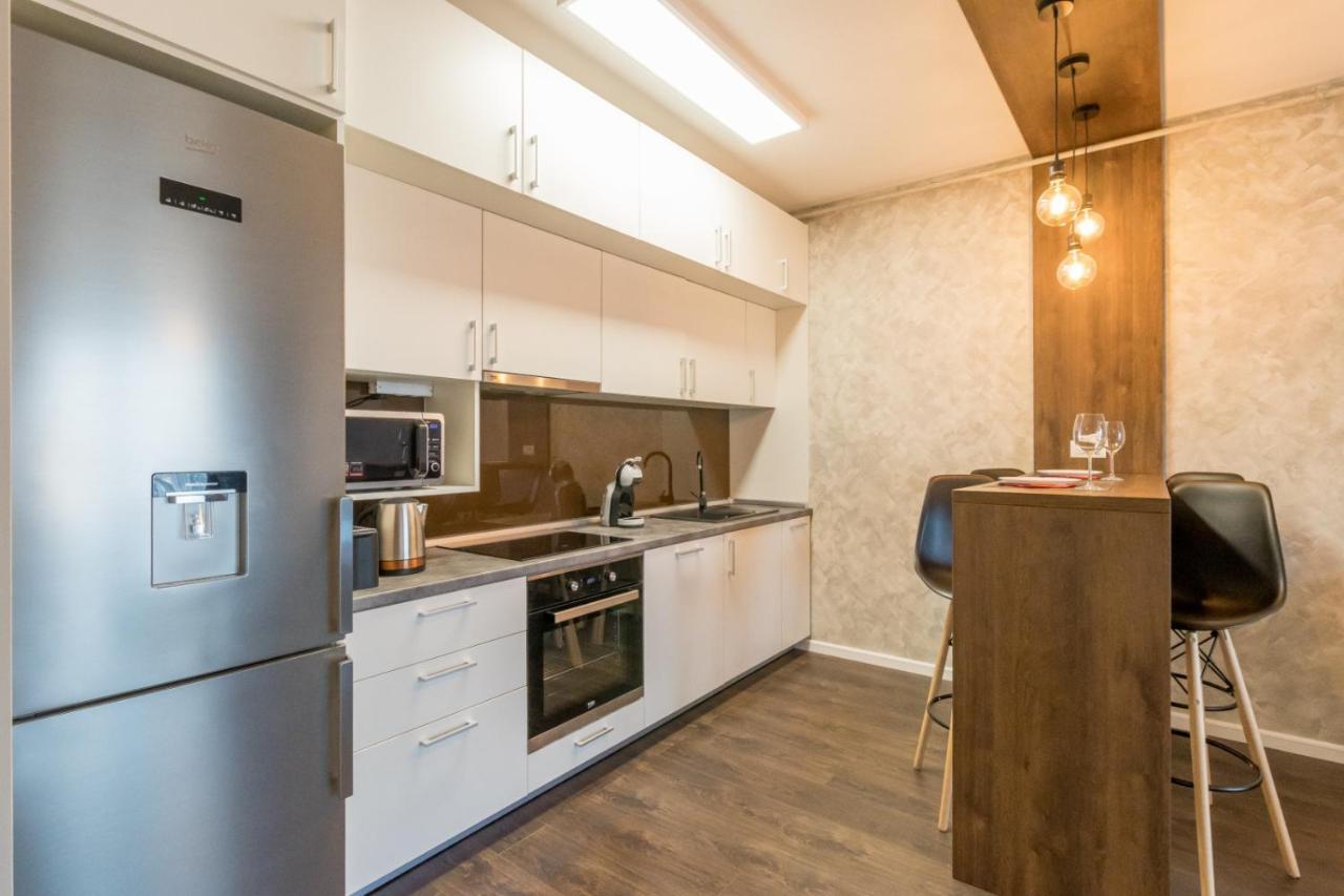 Modern Downtown Apartment Cluj-Napoca Extérieur photo